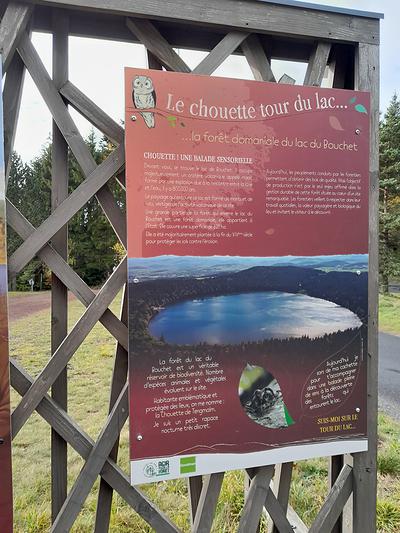 "Le chouette tour du lac" - Panneau explicatif du parcours sensoriel du lac du Bouchet